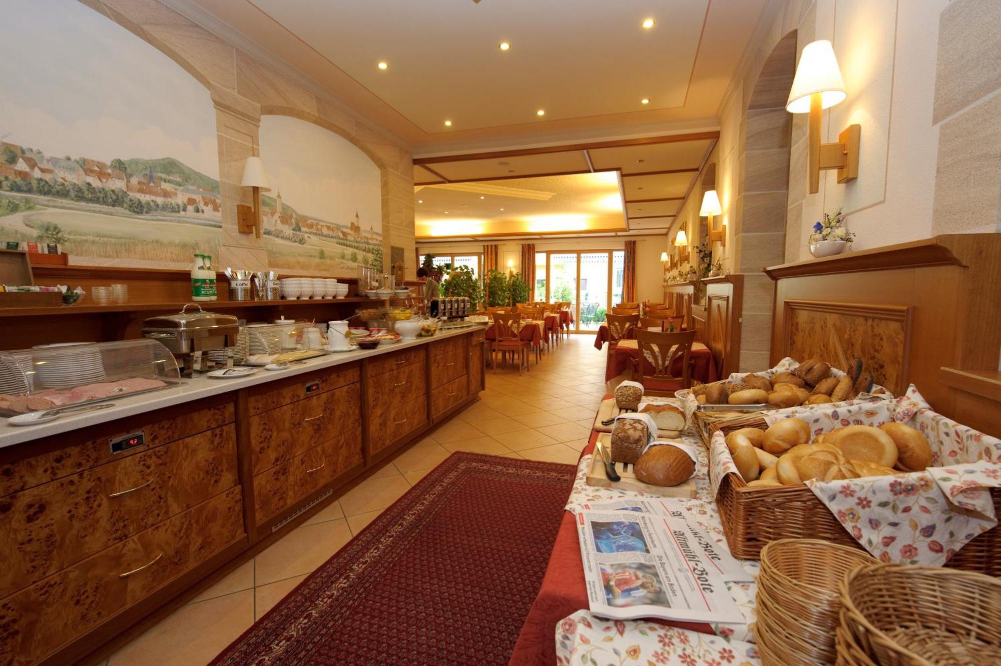 Land-Gut-Hotel Hotel Adlerbraeu Gunzenhausen Dış mekan fotoğraf
