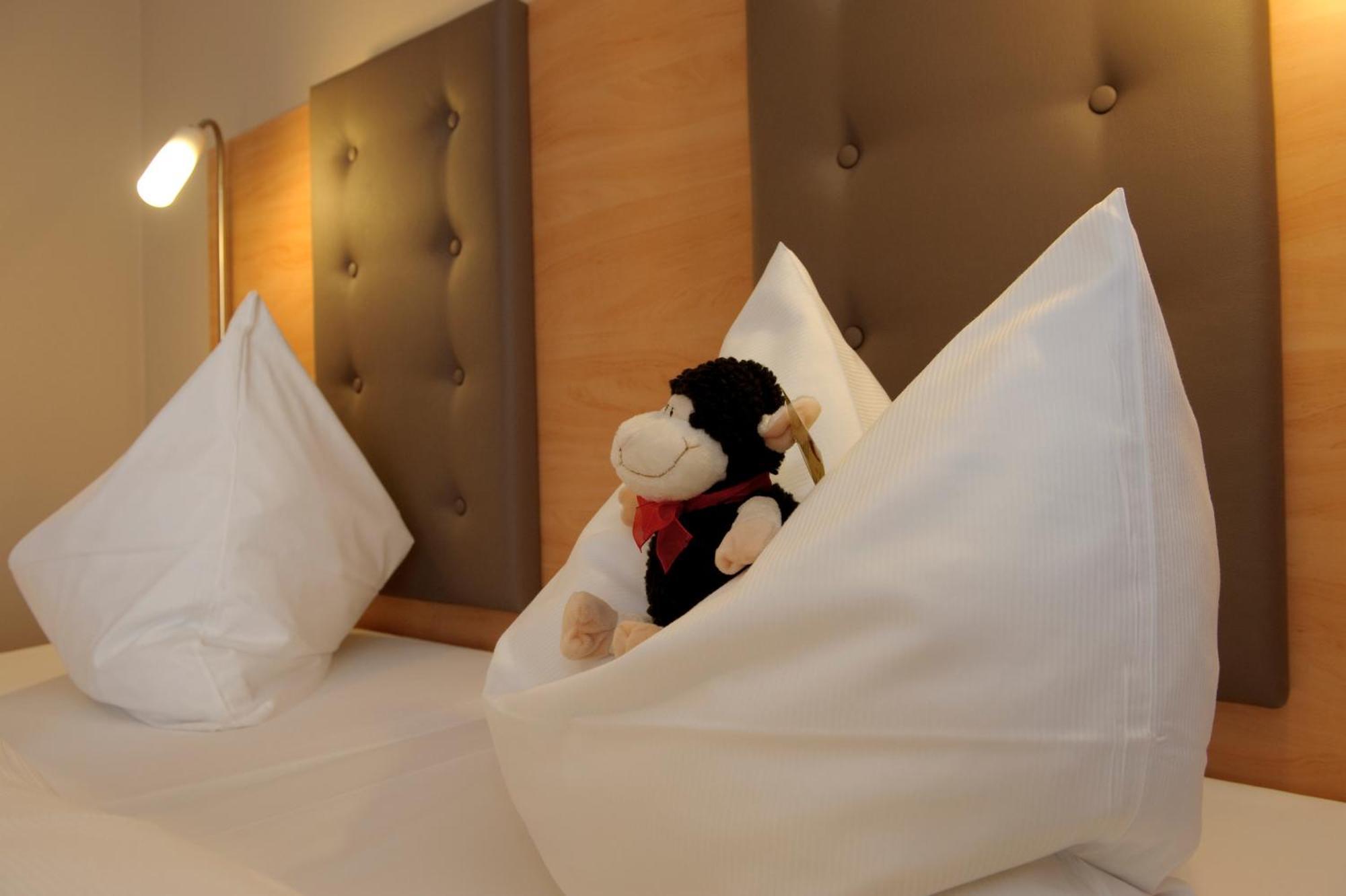 Land-Gut-Hotel Hotel Adlerbraeu Gunzenhausen Dış mekan fotoğraf